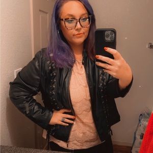 Meet your Posher, Jana